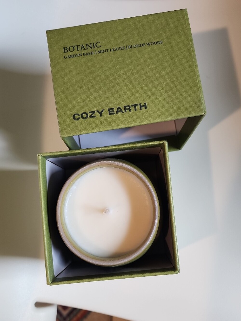 Cozy Earth BOTANIC Candle Garden Basil Mint Blonde Woods 9.2 oz NWT